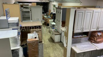 WhatsApp Image 2025-03-10 at 16.00.52